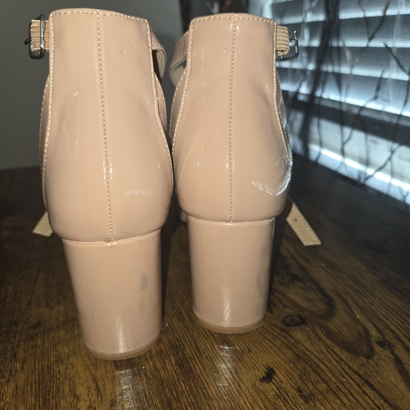 Rouge Helium Nude Strappy Sandals with Block Heel - Picture 3 of 5